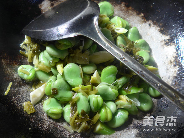 Stir-fried Broad Beans recipe