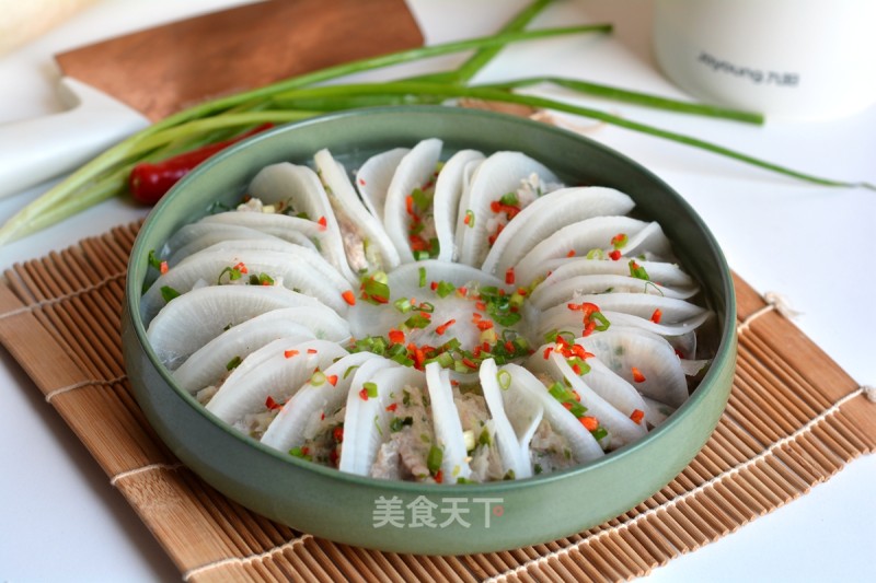 White Radish Pork Tongs recipe