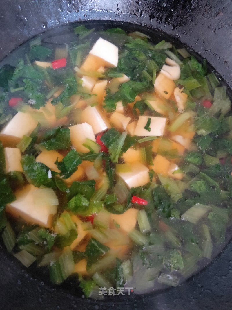 Lactone Tofu and Chinese Cabbage Soup recipe