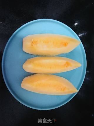 Freshly Squeezed Cantaloupe Juice recipe