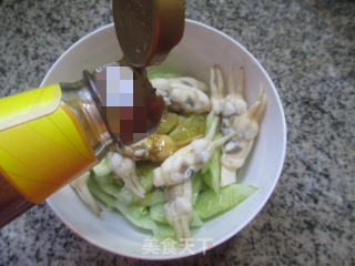 Razor Clams Mixed with Cucumber recipe