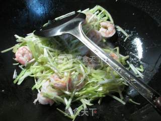 Fried Shrimp with Leek Sprouts recipe