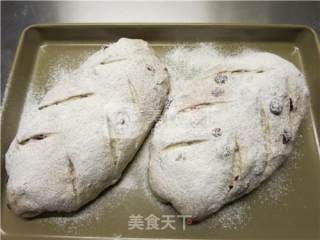 #aca烤明星大赛#natural Yeast Walnut Cranberry Soft European Buns recipe