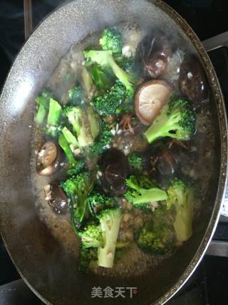 Broccoli Stuffed Shiitake Mushrooms recipe