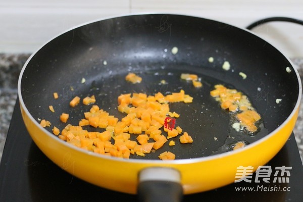 Fried Rice with Mushroom Sauce recipe