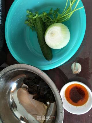 Stir-fried Chicken with Cucumber in Red Oil recipe