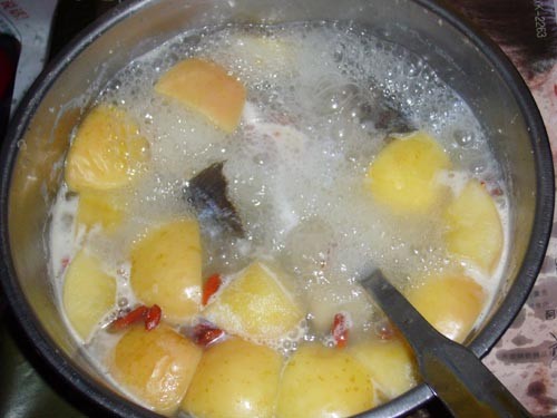 Apple Raw Fish Soup recipe