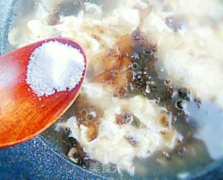 Seaweed and Egg Soup recipe