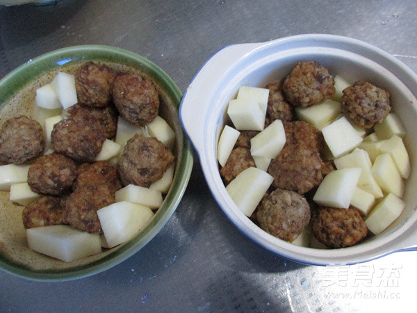 Baked Roast Beef Balls in Tomato Sauce recipe