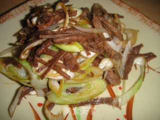 [flying Birds and Beasts]-donkey Meat Mixed with Green Onions recipe