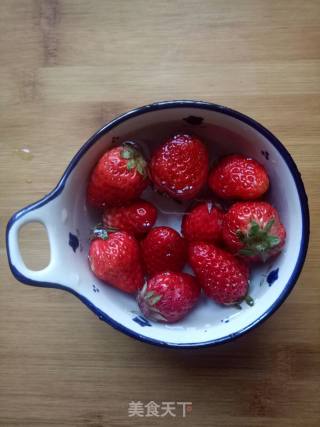 Strawberry Milkshake recipe