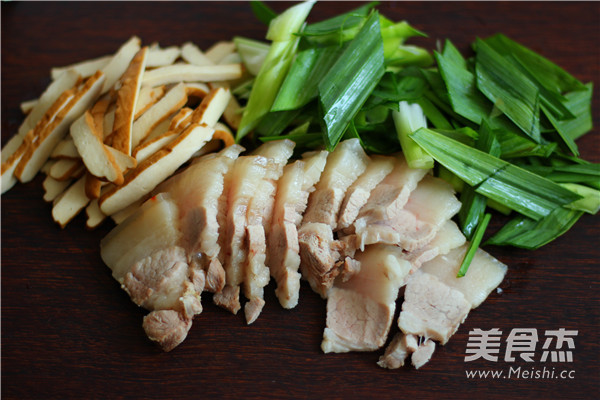 Spicy Black Soy Twice Cooked Pork recipe