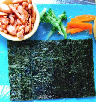 Salmon Nori Roll recipe