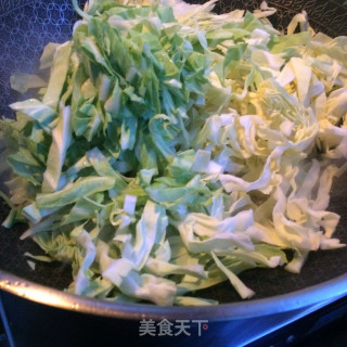 Stir-fried Vermicelli with Green Garlic Cabbage recipe