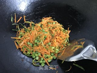 Mixed Noodles with Eggs and Vegetables recipe