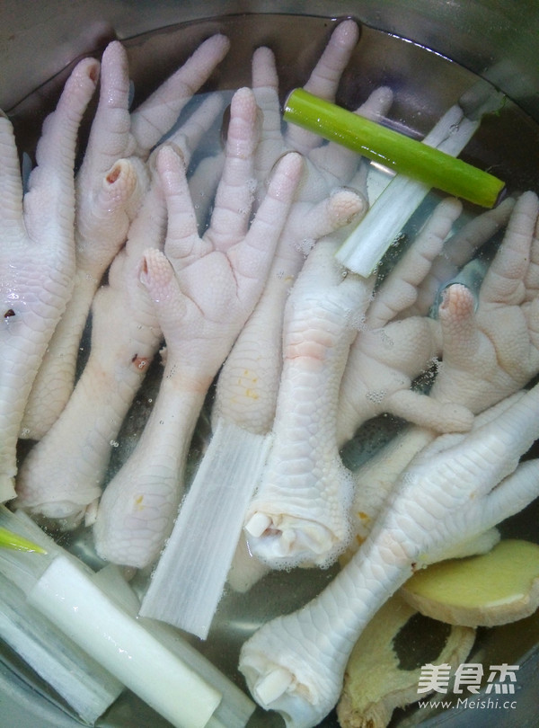 Braised Boneless Chicken Feet (including Bone Removal Method) recipe