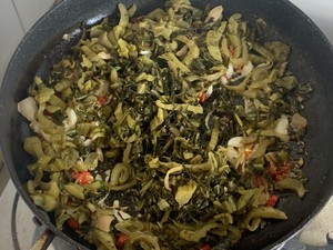 Stir-fried Pork Belly with Sauerkraut recipe