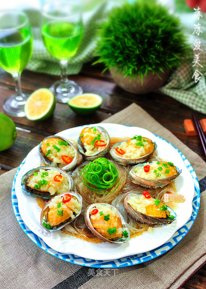 Steamed Abalone with Garlic Vermicelli recipe