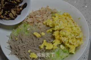 Radish and Sea Rice Buns recipe