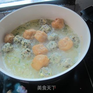 Leek Pork Meatball Soup recipe