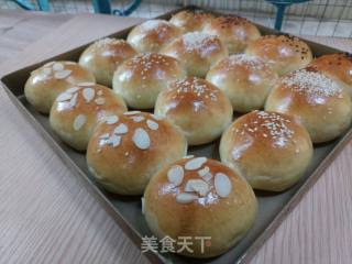 #四session Baking Contest and is Love to Eat Festival# Butter Meal Buns recipe