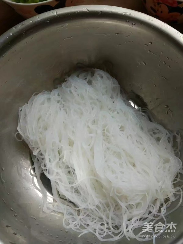 Bamboo Leaves Mixed Vermicelli recipe