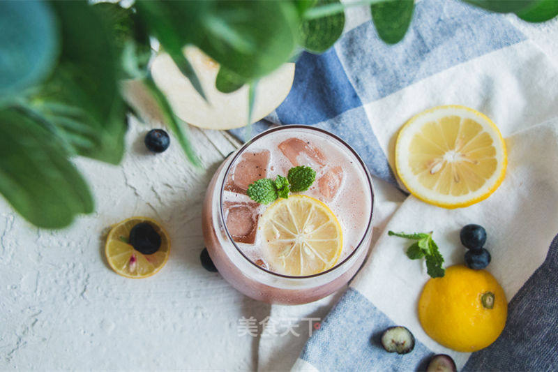Summer Bubbling Sydney Blueberry Soda recipe