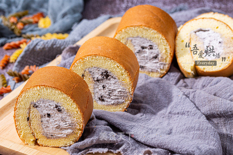 Salty Cream Cake Roll recipe