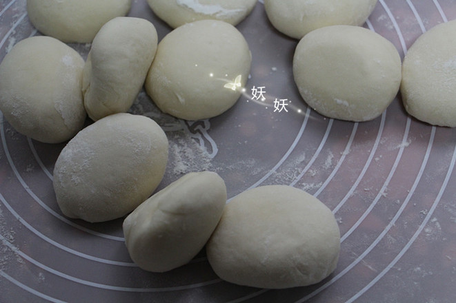 Little White Pigeon Buns recipe