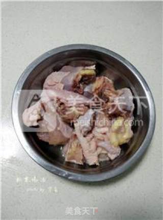【invigorating Qi and Nourishing Blood】chestnut Chicken Soup recipe