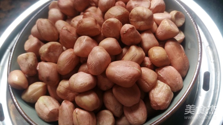 Pig Hand Peanuts recipe