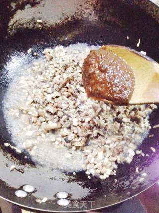 Douban Mushroom Sauce recipe