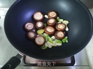 Fried Mushrooms in Oyster Sauce recipe