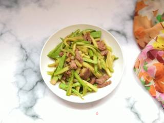 Stir-fried Zucchini with Shredded Pork recipe