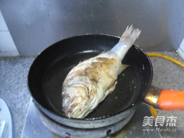 Sea Bass in Oyster Sauce recipe