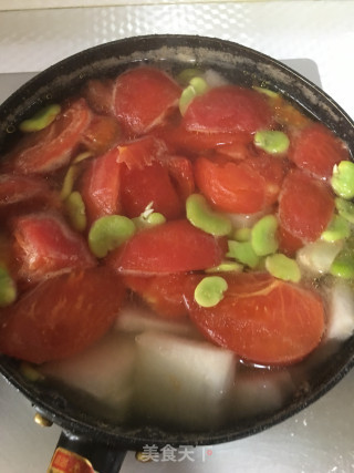 Winter Melon Tomato Broad Bean Soup recipe