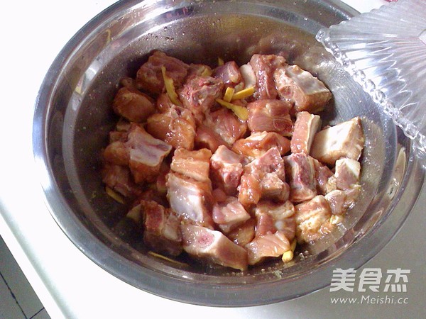Steamed Pork Ribs with Sour Plum Sauce recipe