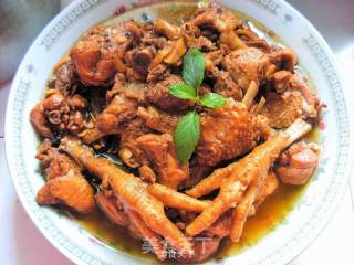 Stir-fried Chicken with Basil Roadside Jingjing recipe