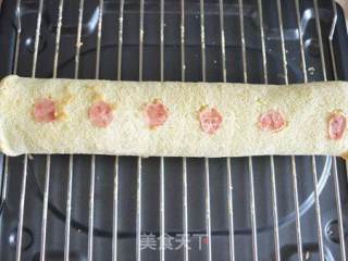 Dragon Fruit Peel Polka Dot Cake Roll recipe