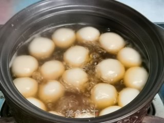 Longan and Wolfberry Glutinous Rice Balls recipe