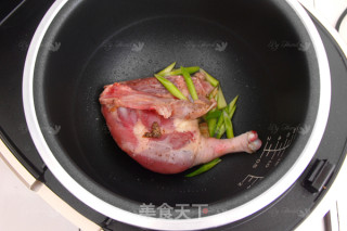 Roasted Duck Legs with Pesto recipe