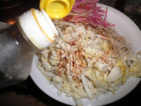 Cabbage Heart Mixed with Tofu Shreds recipe