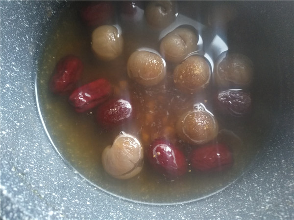 Longan, Red Dates and Ginger Soup (simplified Version) recipe