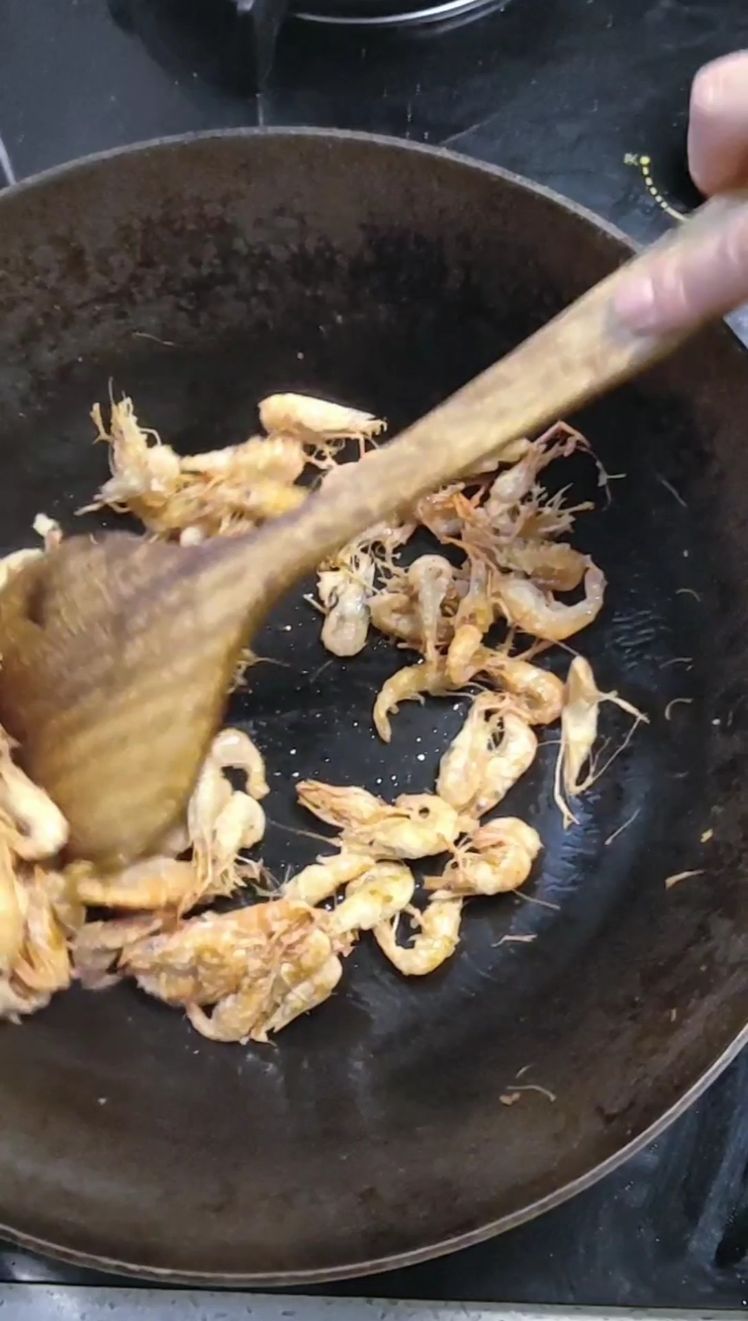 Pan-fried Small River Prawns recipe