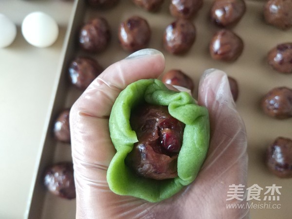 Chocolate Snowy Mooncakes with Lotus Seed Paste and Cranberry Filling recipe