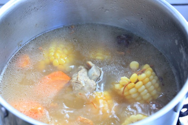 Pork Ribs, Cordyceps Flower Corn Soup recipe