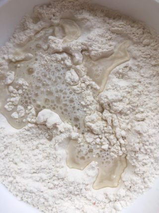 Pork Leek and Sophora Japonica Dumplings recipe