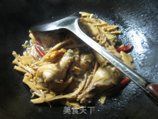 Braised Chicken Wing Root with Bamboo Shoots recipe