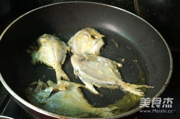 Sugar Steamed Pomfret recipe