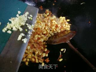 Spicy Stir-fried Soy Sprouts recipe
